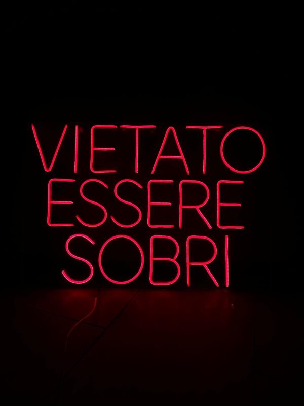WhatsApp Image 2025-10-10 at 22.17.55 Vietato Essere Sobri